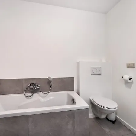 Espresso Duplex App Aan Zee Met Terras & Parking * Де-Хаан