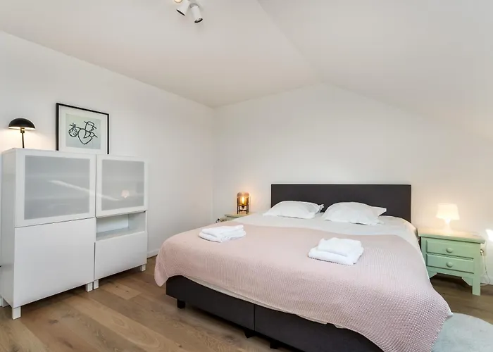 Espresso Duplex App Aan Zee Met Terras & Parking * De Haan